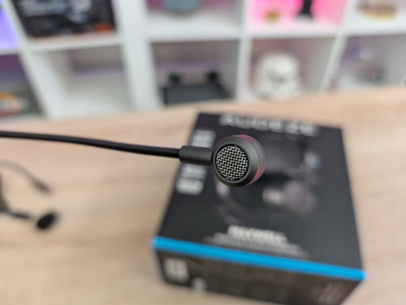 Audeze Maxwell microphone close up